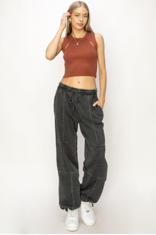 HYFVE Stitched Design Drawstring Sweatpants - Abundia House