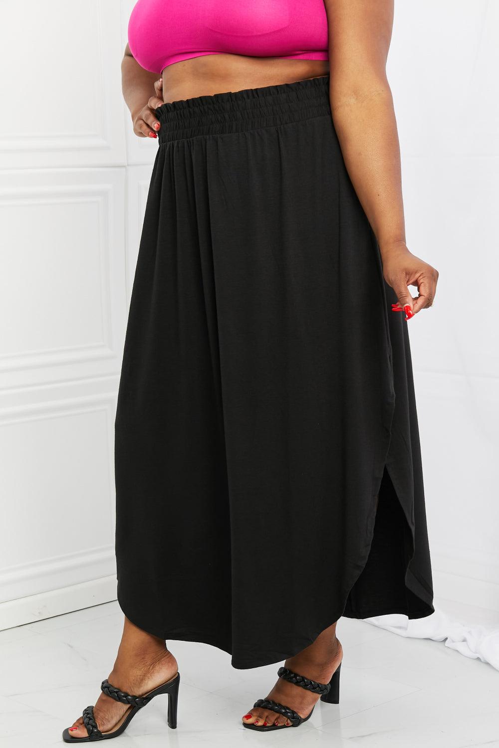 Zenana It's My Time Full Size Side Scoop Scrunch Skirt in Black - Abundia House