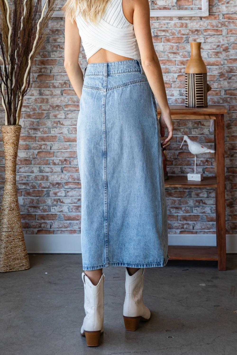 Veveret Slit Mid Rise Waist Denim Skirt - Abundia House