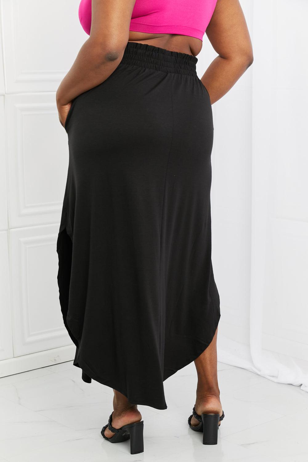 Zenana It's My Time Full Size Side Scoop Scrunch Skirt in Black - Abundia House